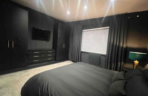 The Baglan Bungalow M4 Access in 1 min - Photo 12