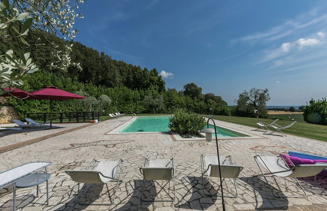 Luxury, Modern Apartment With Pool and Stunning Views - Foto 26