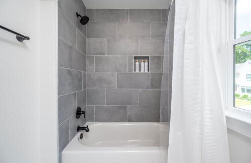 The Terra Haus - 4BR Modern Boho Retreat - Foto 52