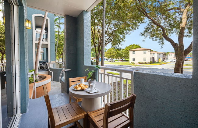 Dharma Home Suites South Miami at Red Road Commons - Foto 71