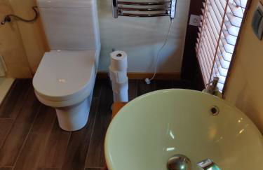 Spacious Ski Chalet In Traditional French Village, sleeps 8, Four Star with fibre broadband - Photo 48