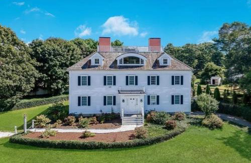 Spacious Coastal Retreat in Buzzards Bay, Quiet & Family-Friendly - Foto 1