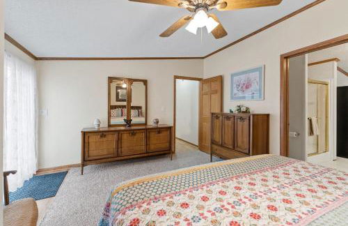 Picture Perfect Dual Home on the Lake - Foto 38