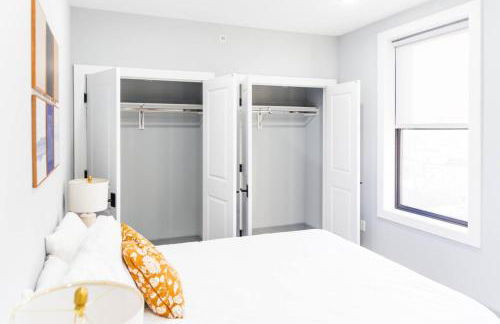 Stylish Two Bedroom Apartment with Free Indoor Parking - Foto 7