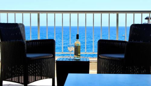 Sunny Ocean View Apartment - Foto 2