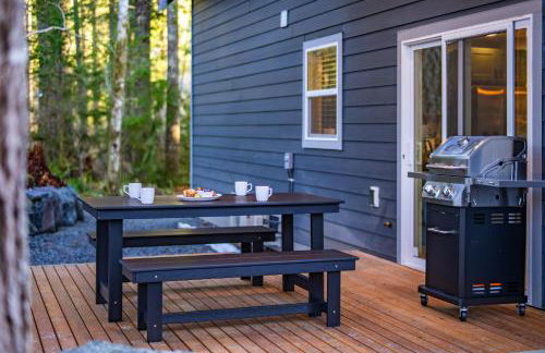 Lux Chalet with Air Hockey, Hot Tub, & Fire Place - Foto 14