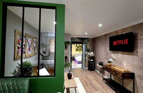 Loft Suite de luxe - Jacuzzi - SPA - Balnéo Vendôme - Foto 4