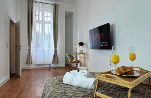 HolidayHome Apartments l Spacious Luxury Apartment in Prenzlauer Berg - Photo 47