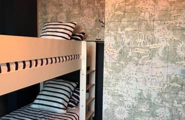 Ti an Aod Beachfront Stone Cottage Sleeps 10 OI Collection Rentals - Foto 35