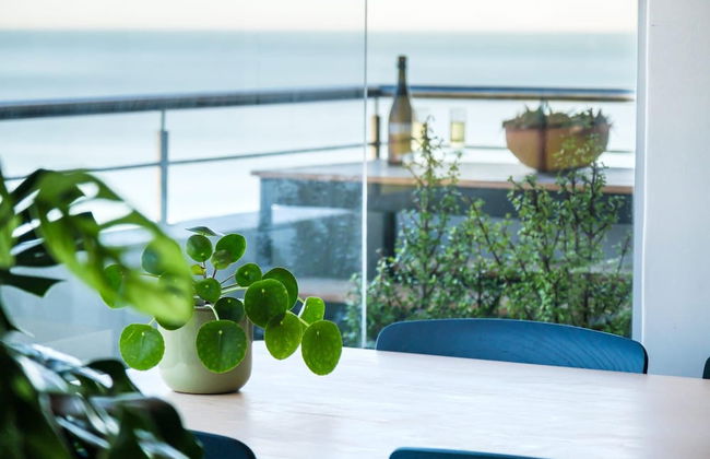 Extraordinary Stay in Mouille Point The Apartment - Photo 16