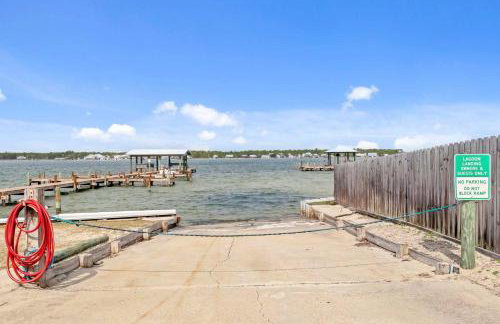 3BR Condo Gulf Views with Pool, Boat Launch and Dock - Photo 33