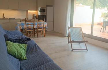 Sunny Relaxing Penthouse Costa Brava, Sea & Mountain Views, Huge Terrace, Fiber 1GB - Foto 17