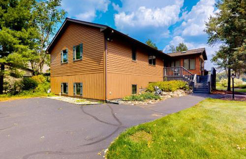 Cottage on the Green - Photo 1