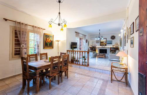 Avia's Seaside Hideaway with Lush Garden - Foto 4