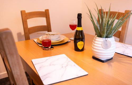 Conyngham Villa, Luxury Detached House, 6 Beds, 4BR,Large garden, Parking - Sleeps 8 - Foto 21