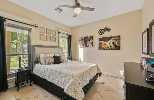 Spirit of Aggieland Retreat-HugeYard-1 Mile to A&M - Foto 34