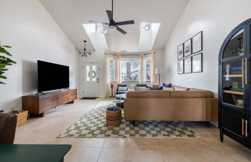 Flagstaff Retreat with Hot Tub - Foto 6