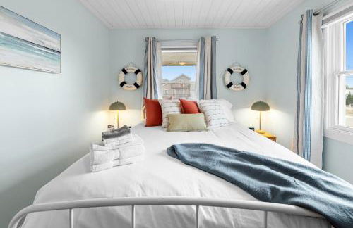 Oceanside Cottage -3BDR 2BA-Walk to Beach! - Foto 8