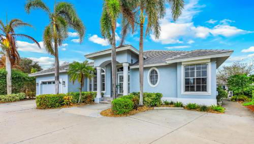 Marco Island Majesty - Photo 1