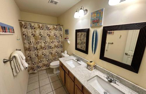 Lake It Easy - Waterfront Getaway with 7 Bedrooms - Foto 30