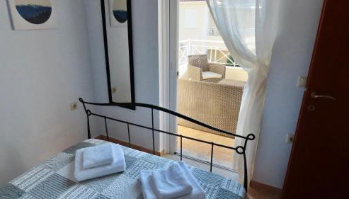 Phoebes Place At Kalamaki Court, 2 Bedroom Villa With A Shared Pool - Foto 5