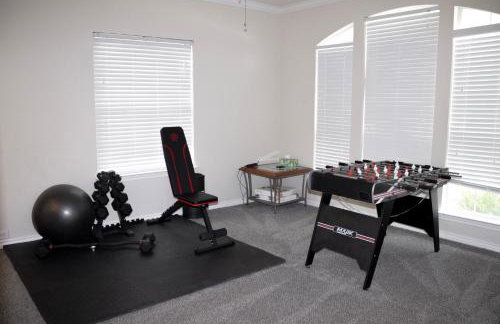 Spacious 4200 sqft - 6 bdrms 4 bath - Gym - Pets OK Near PGA - Universal KIDS - Star Frisco - Photo 60