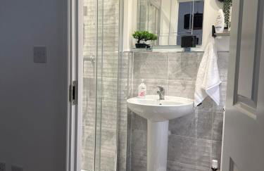 Stunning 3 bed house - Wantage - Photo 34