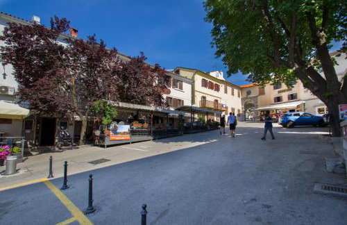 Apartments Villa Kastav in Old town center with sea view and parking - Photo 37