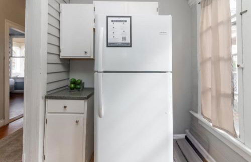 The Sunny Southern Manse Front Walk Downtown - Foto 14