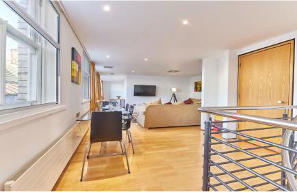 The Monument - Foto 49