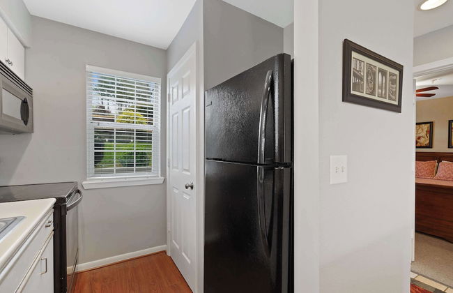 Valley View Retreat - Holiday Hills Branson - Golf Resort -outdoor Pools - Photo 8