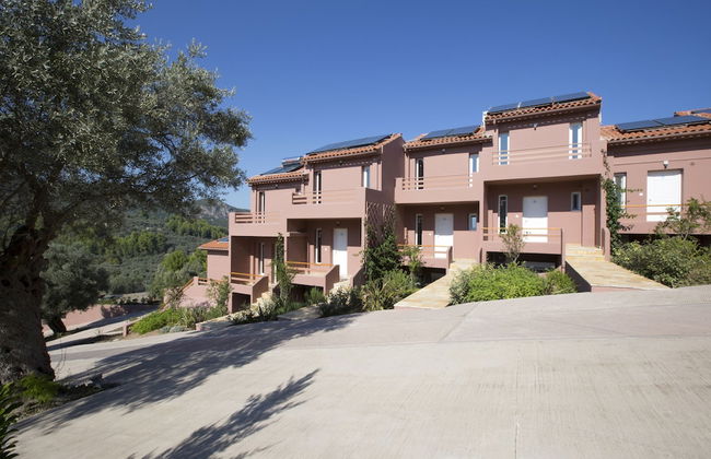 Amandola Villas - Photo 2