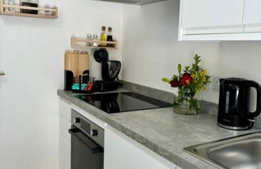 Stylish and Chic Seaside Apartment - Foto 4