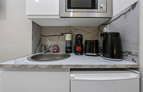 Cozy Sunlit Studio with Kitchenette - Foto 6