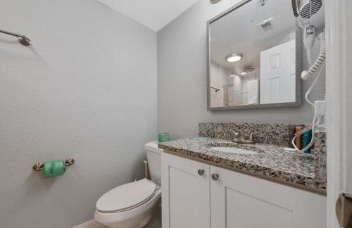 Ground 2 suites apartment near Intern Drive - Photo 11