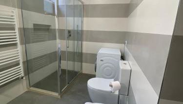 Casa Ahmati Borgo Vesio - Photo 4, Shower