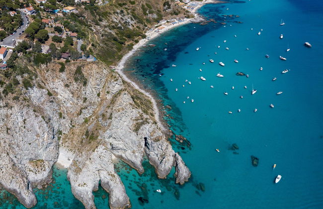 Giro in barca a vela lungo la Costa degli Dei - Foto 1