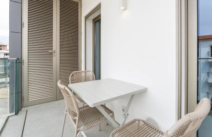 Modern 2BR w Rooftop Pool & Parking by LovelyStay - Foto 28