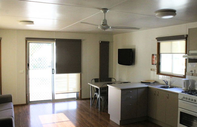 Torrumbarry Weir Holiday Park - Photo 11