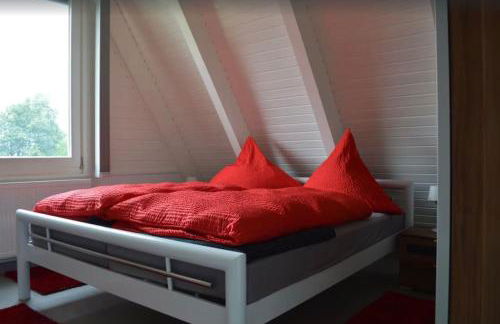 Ferienhaus in Waldkatzenbach modern & renoviert - Foto 3