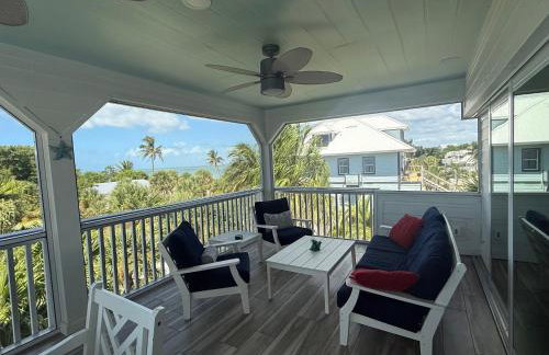 Coconut Castaway - Ocean Views, Walk to Beach, Golf Cart, Club Pool - Photo 27
