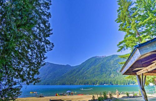 Quaint Lake Cushman Cottage w/ Private Access! - Foto 41