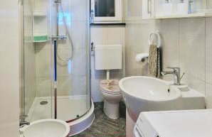 Lukovo Seafront Apartments - Photo 19