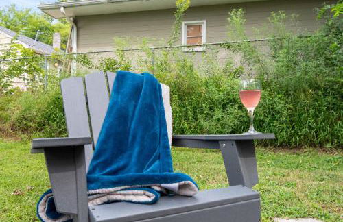 Peaceful Gem HotTub Fenced Yard & Near Downtown - Foto 30