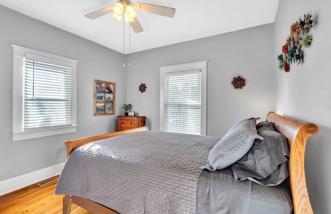 Charming 2br Hot Tub Getaway 2 Bedroom Home - Foto 2