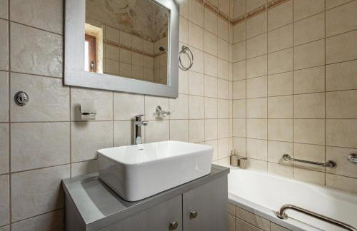 Murtini Stone Villa with Private Pool, by ZanteWize - Foto 25