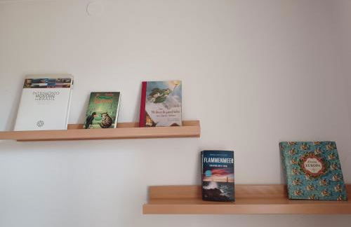 Ehemalige Bibliothek Apartment für 2 mit Küche Kamin Netflix Parken und Hofladen - Foto 14