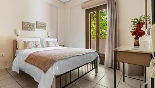 Spetses Center Comfy Apartment - Photo 3