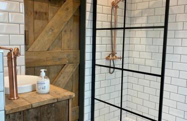 Farndale House-Hot tub - Photo 52