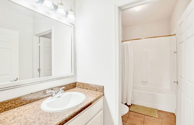 Upstay - Condo Near Disney w Pool Hot tub Sauna - Foto 16